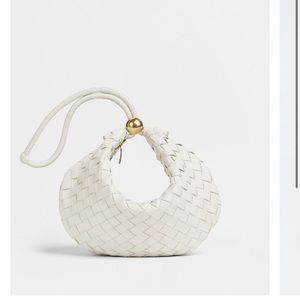 Bottega Veneta white Medium Turn Pouch.  Used once.  From the Summer collection.